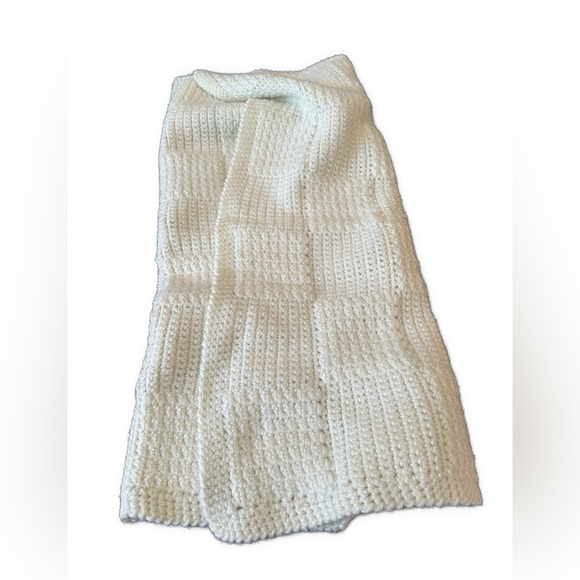 Gorgeous vintage baby blanket knit hand knit custom vanilla creamy soft blankie - Picture 4 of 7